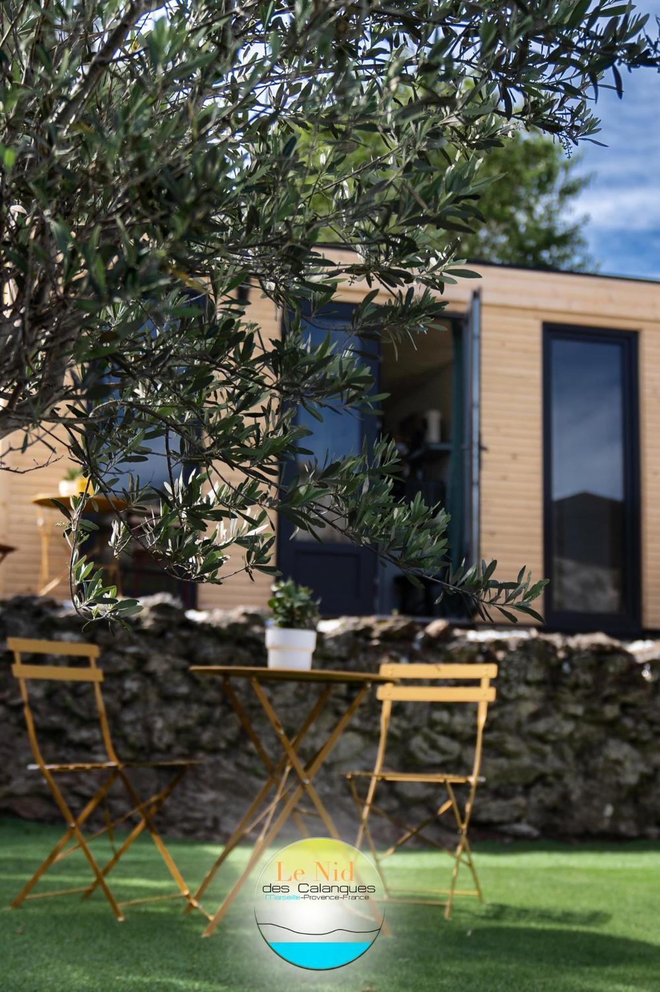 Apartamento Le Nid Des Calanques Et Son Jacuzzi Marsella Exterior foto