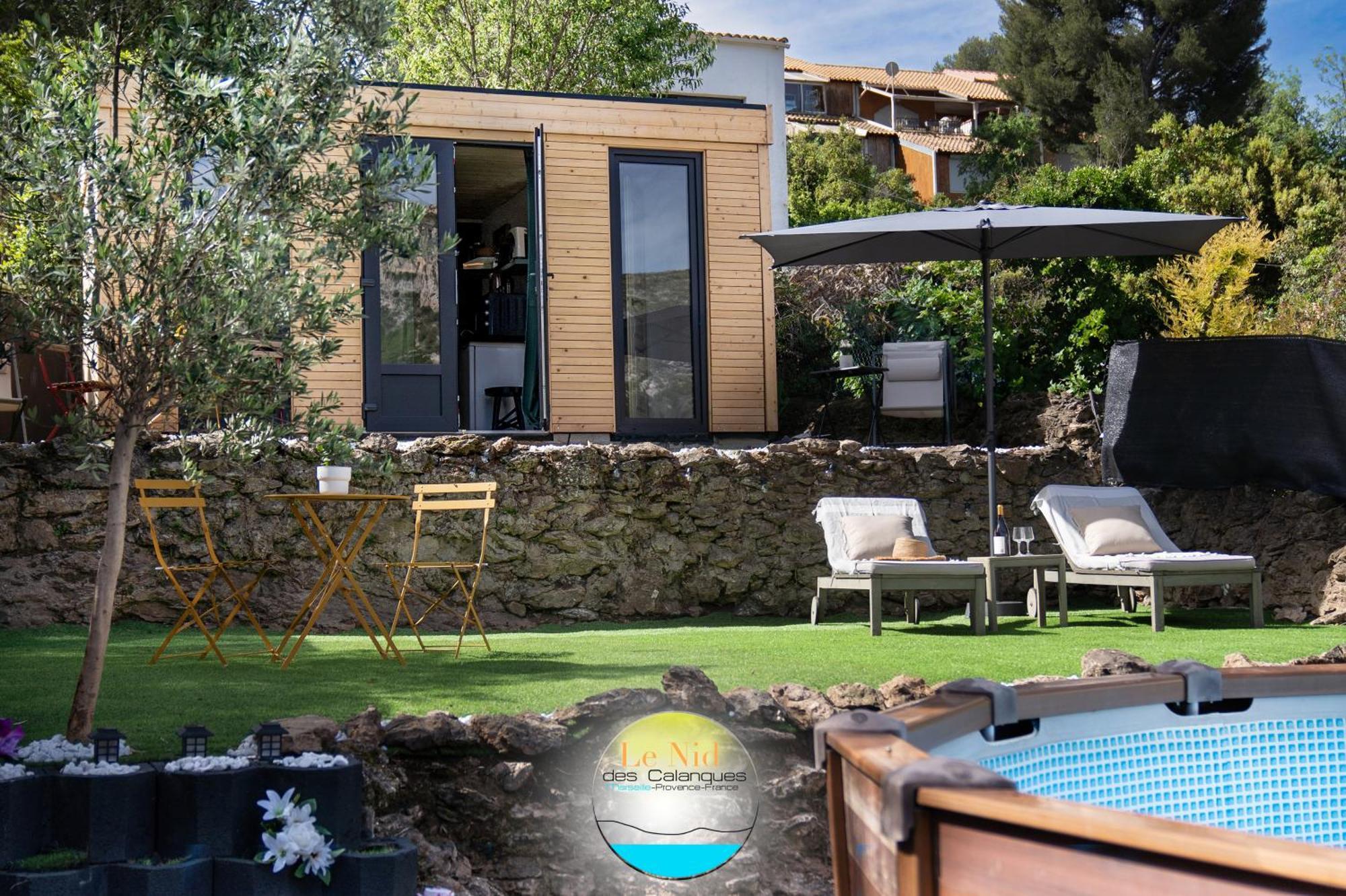 Apartamento Le Nid Des Calanques Et Son Jacuzzi Marsella Exterior foto